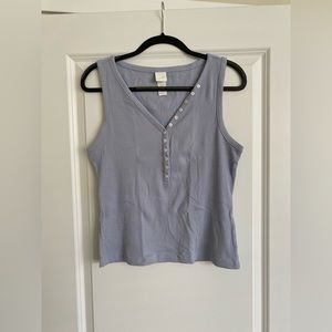 H&M blue tank top with buttons